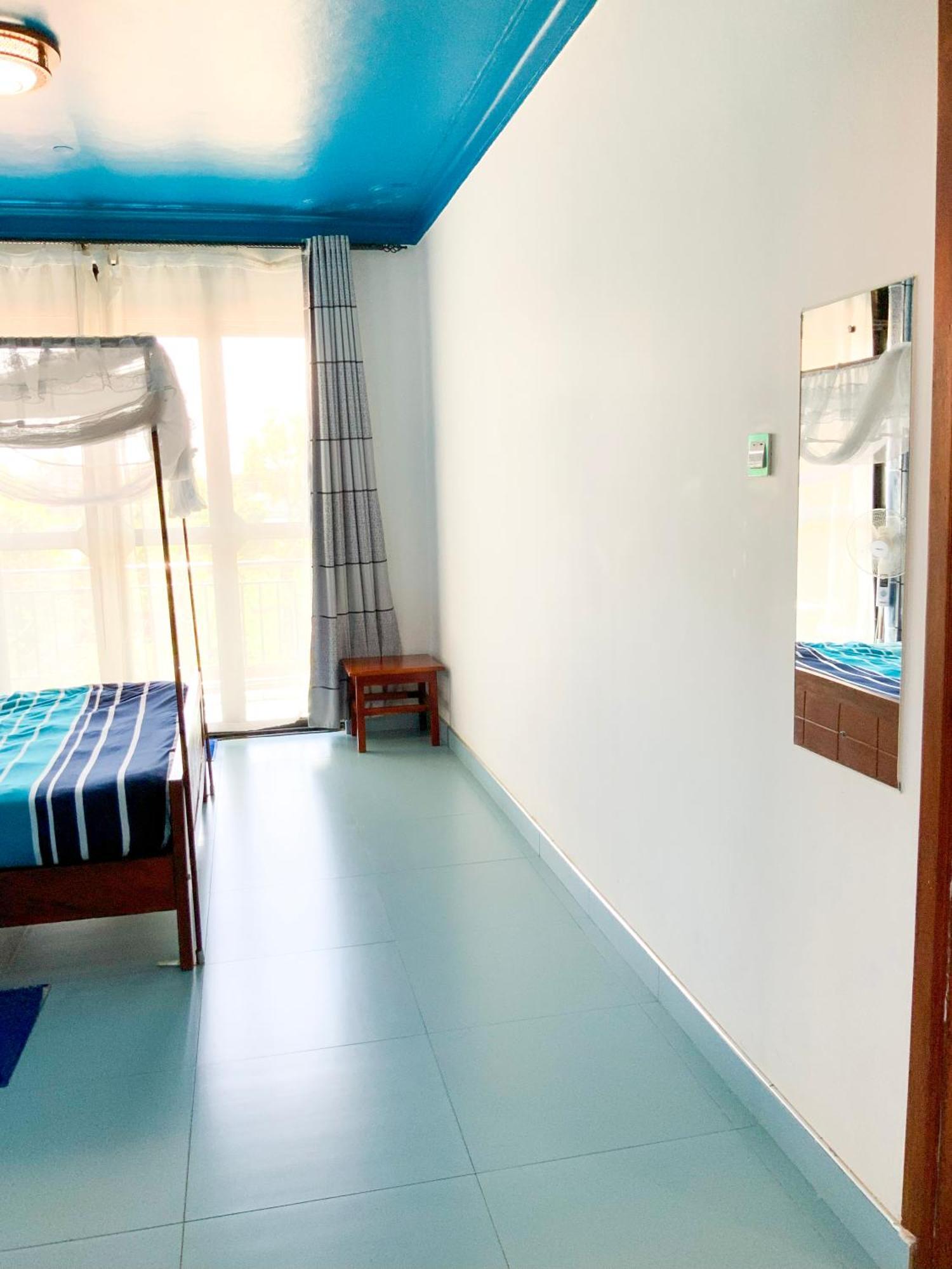 Hendo Hotel Entebbe Esterno foto